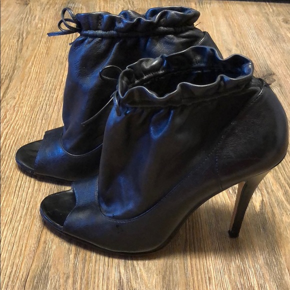 Boutique Shoes - Black Booties